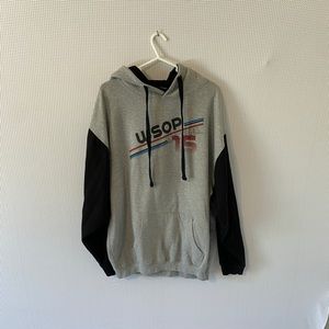Size XL World Series poker sweatshirt